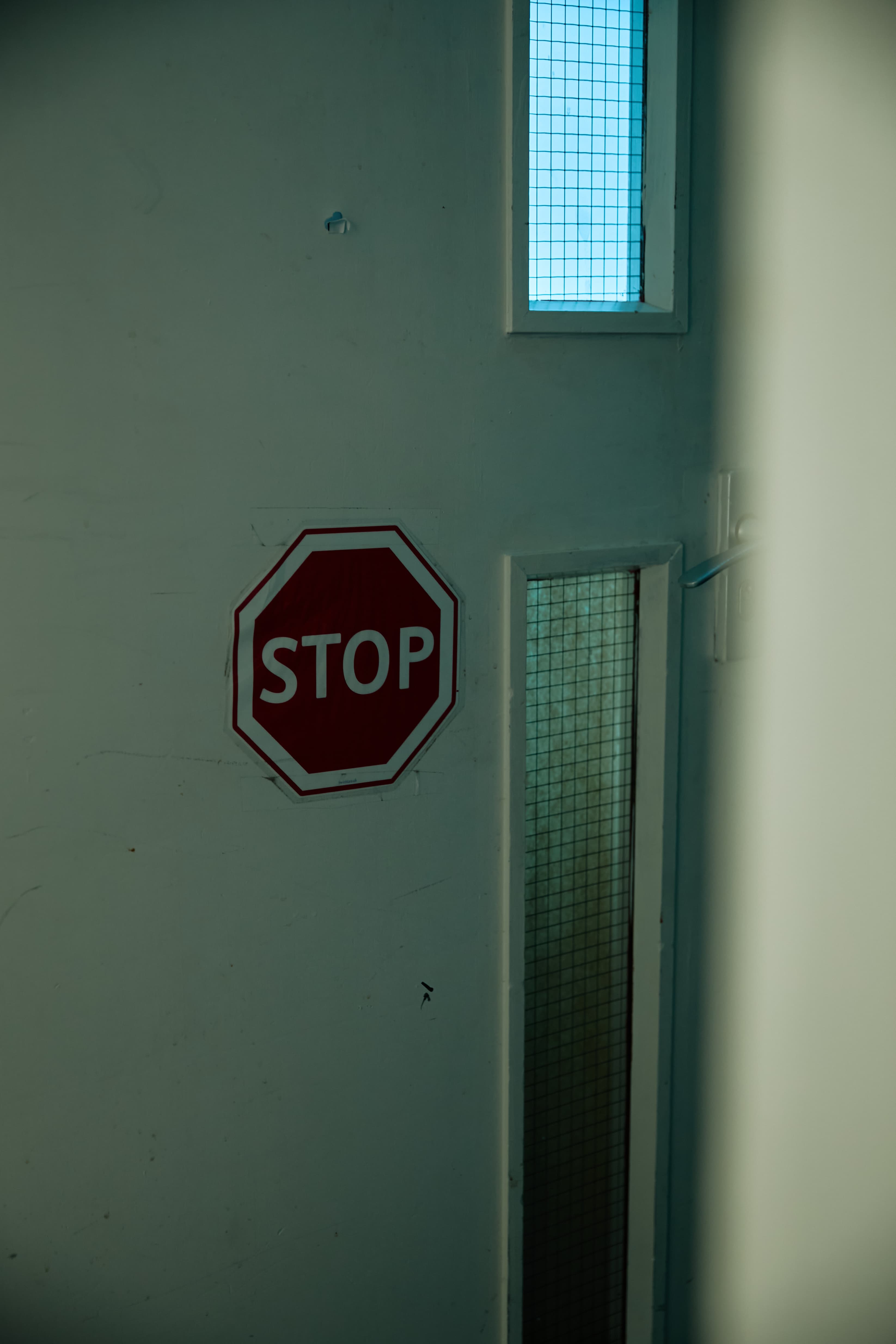 STOP door